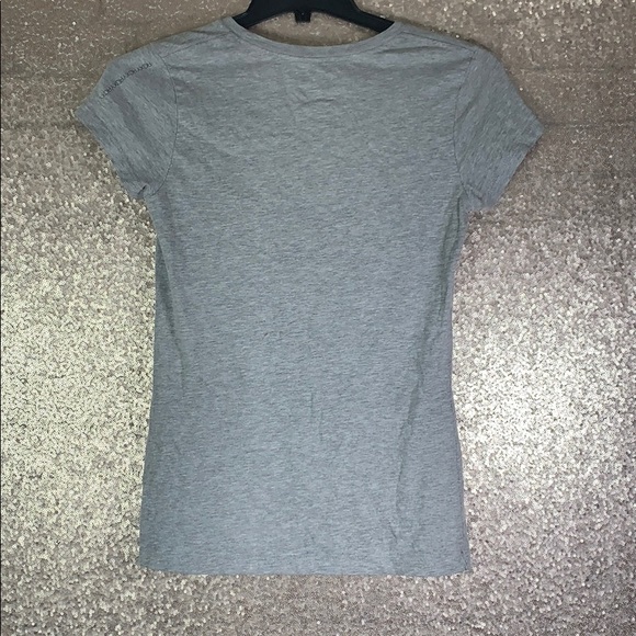 ROXY || Grey Tee - Picture 3 of 3